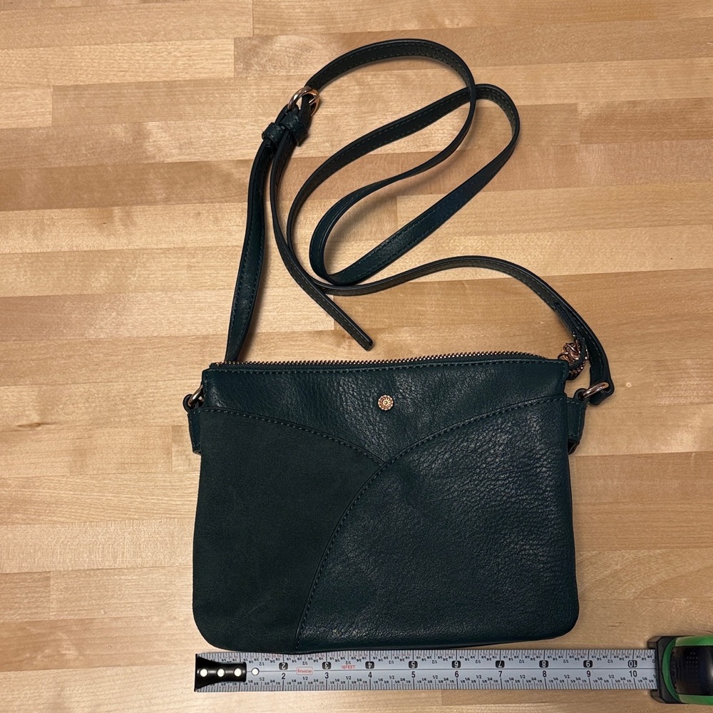 LC Lauren Conrad purse handbag bag crossbody shoulder sleek minimalistic